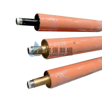 Отпорная и равномерная транспортировка покрывающей машины резиновые ролики и баланс питания ядра вала